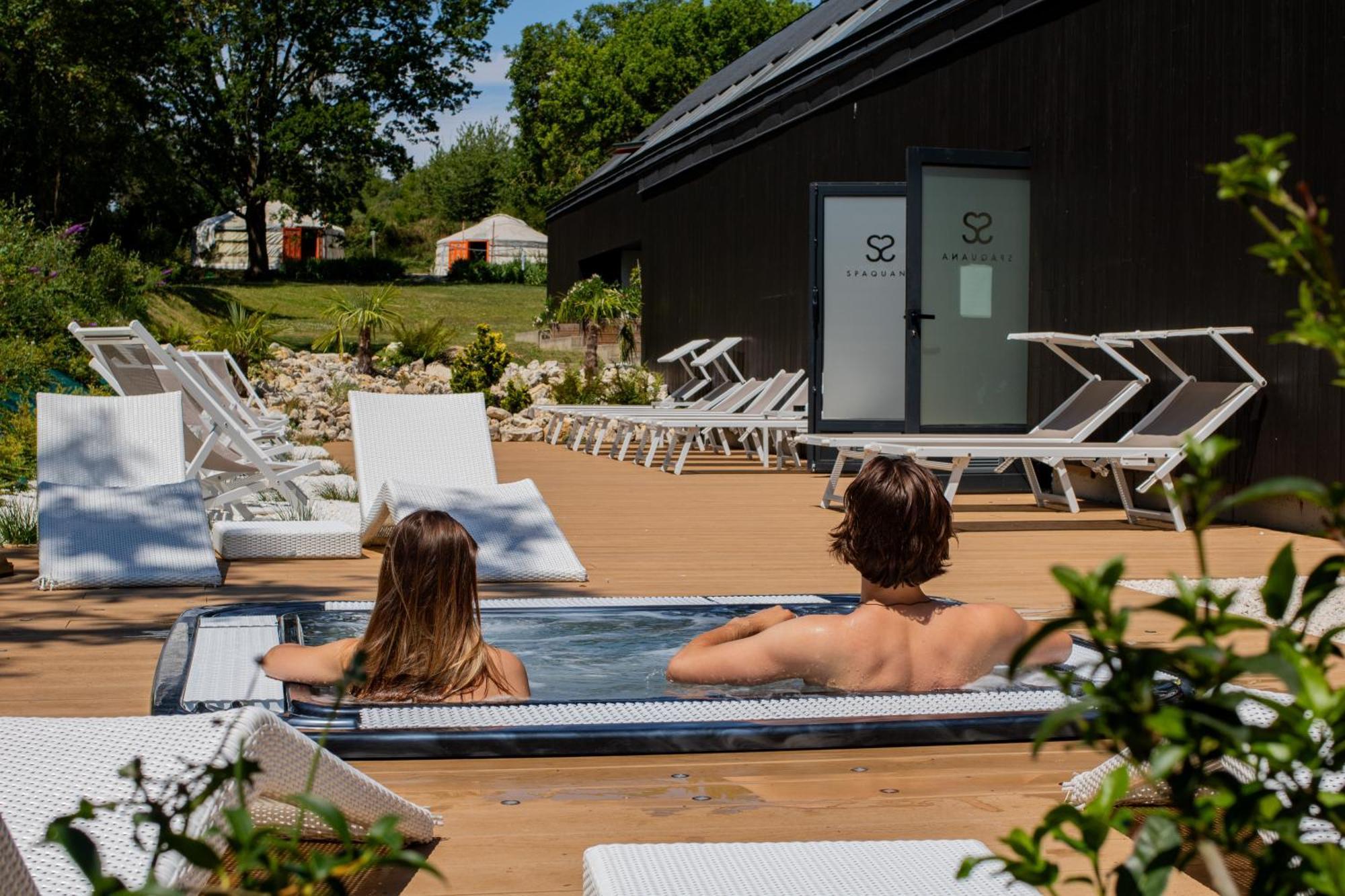 Domaine De La Corniche Hotel Rolleboise Екстериор снимка