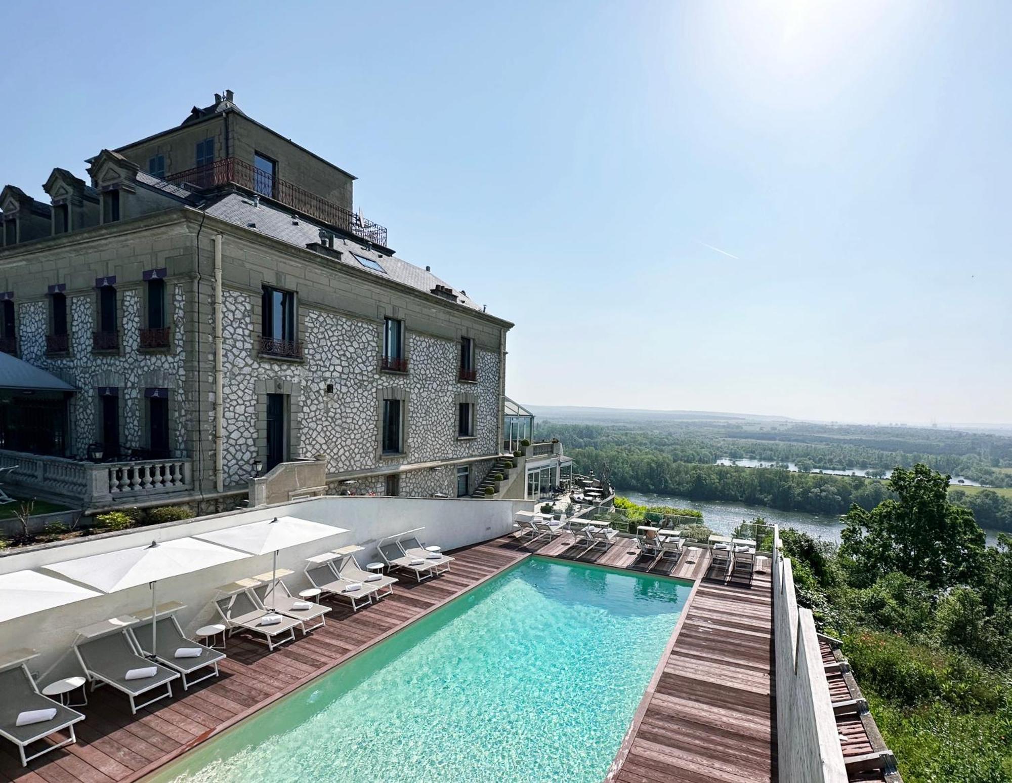 Domaine De La Corniche Hotel Rolleboise Екстериор снимка