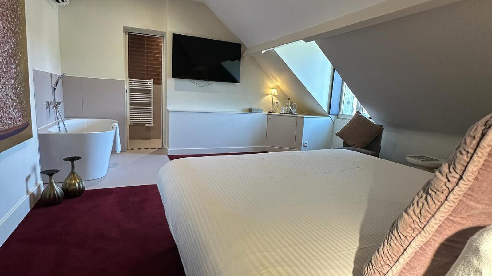 Domaine De La Corniche Hotel Rolleboise Екстериор снимка