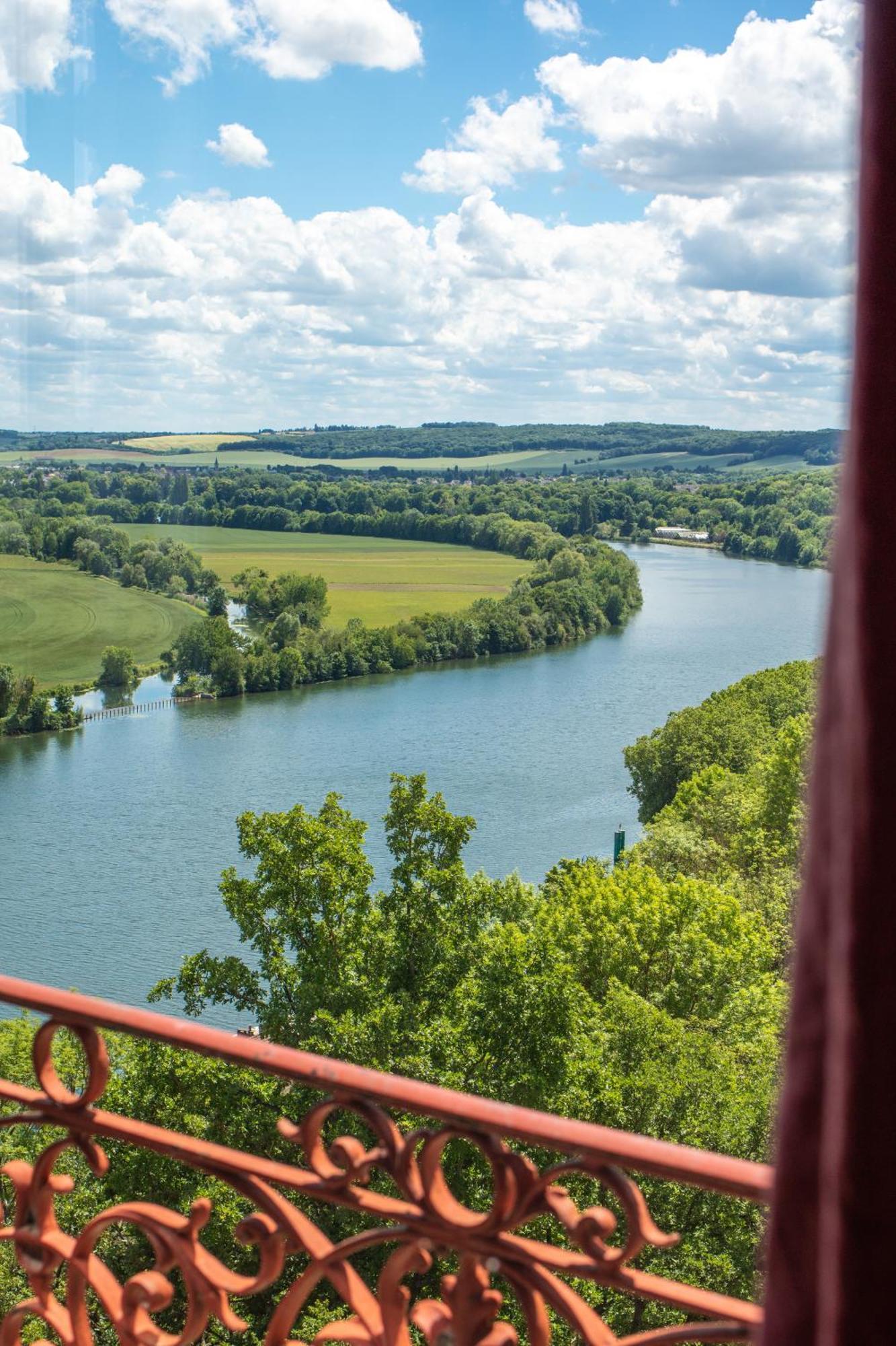 Domaine De La Corniche Hotel Rolleboise Екстериор снимка