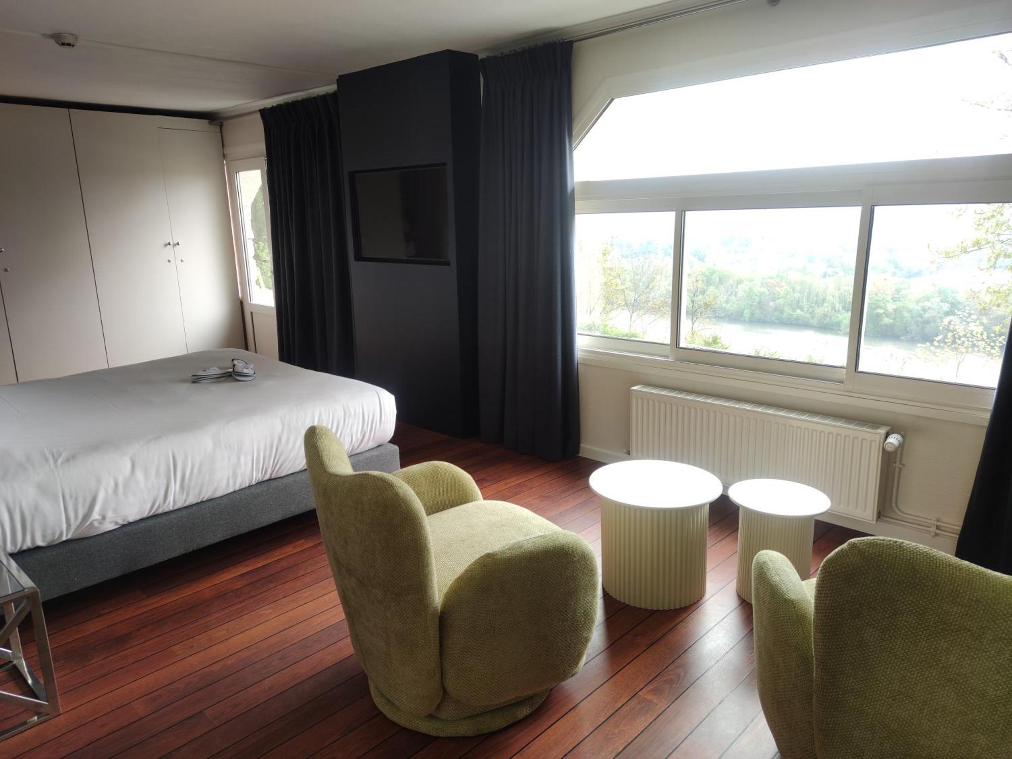 Domaine De La Corniche Hotel Rolleboise Екстериор снимка