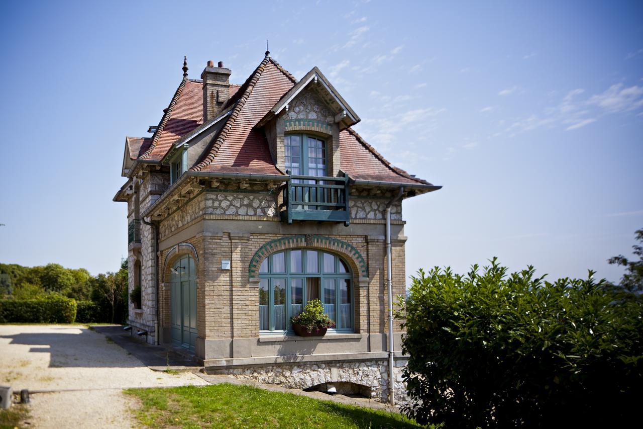 Domaine De La Corniche Hotel Rolleboise Екстериор снимка