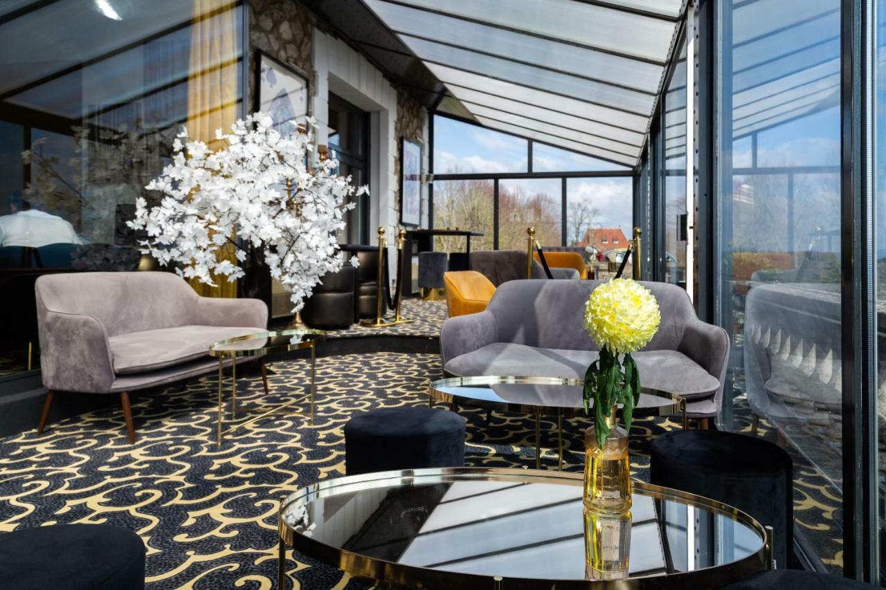 Domaine De La Corniche Hotel Rolleboise Екстериор снимка