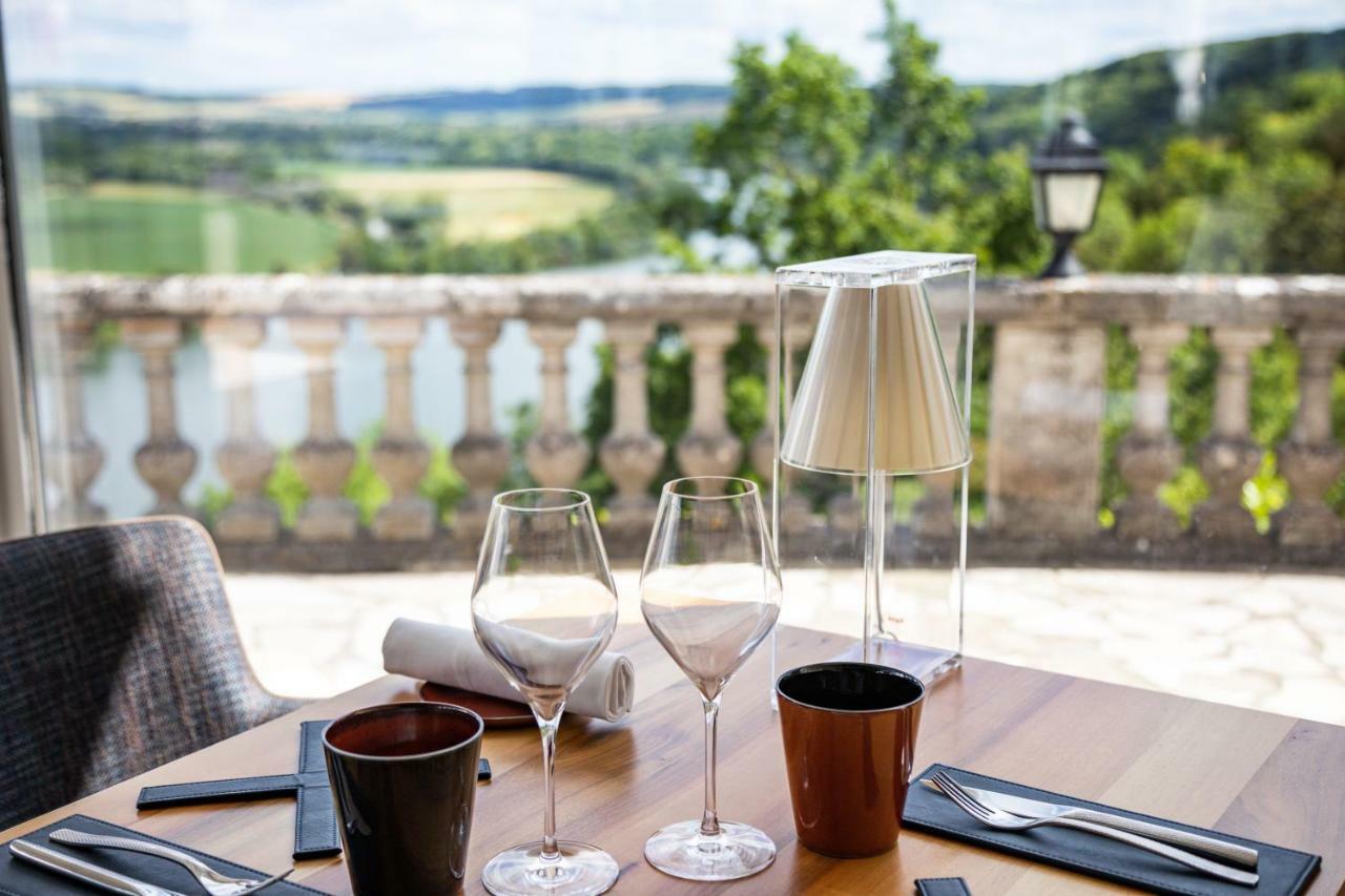 Domaine De La Corniche Hotel Rolleboise Екстериор снимка